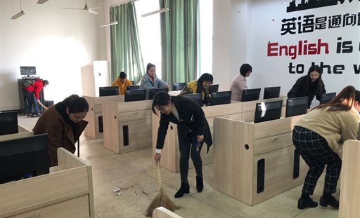 C:\Users\Administrator\Desktop\不忘初心,牢记使命主题教育\公益劳动2019.11.22\QQ图片20191126150105.jpg